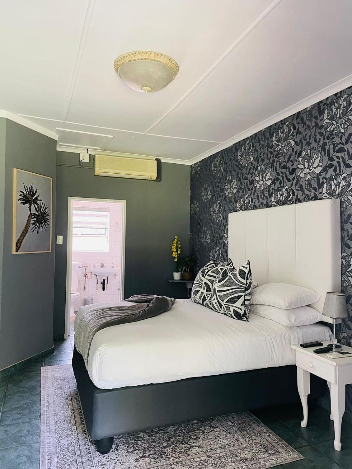 Pari Guest House Middelburg  Exterior foto